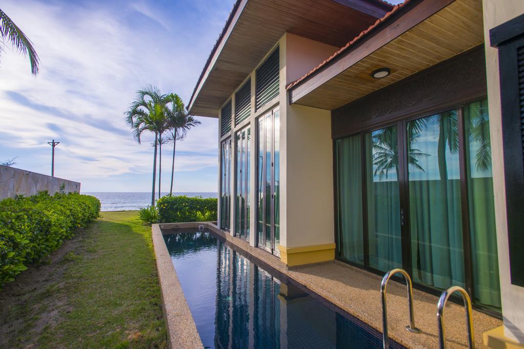 Sabah Beach Villas & Suites Kota Kinabalu Exterior photo