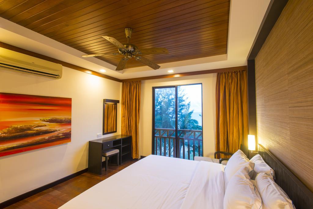 Sabah Beach Villas & Suites Kota Kinabalu Exterior photo