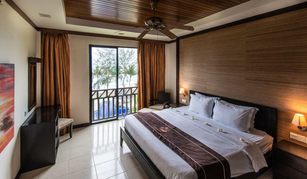 Sabah Beach Villas & Suites Kota Kinabalu Exterior photo
